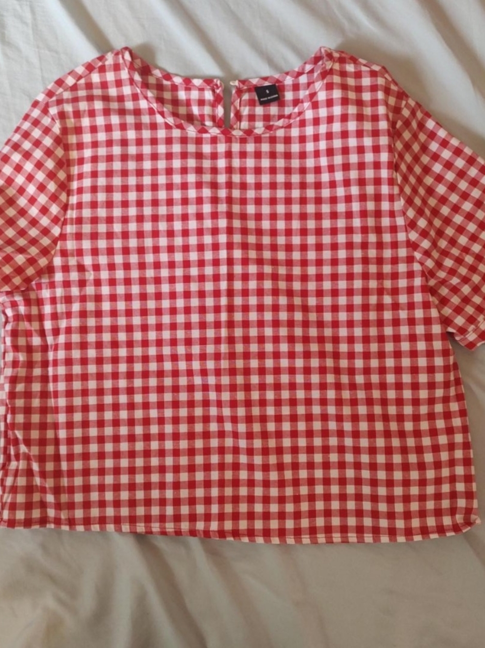 Red and White Gingham Short Sleeve Top